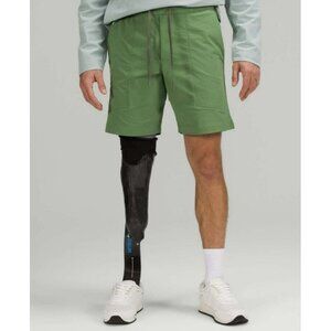 Lululemon Bowline Short 8" *Stretch Ripstop Cedar Green Medium EUC